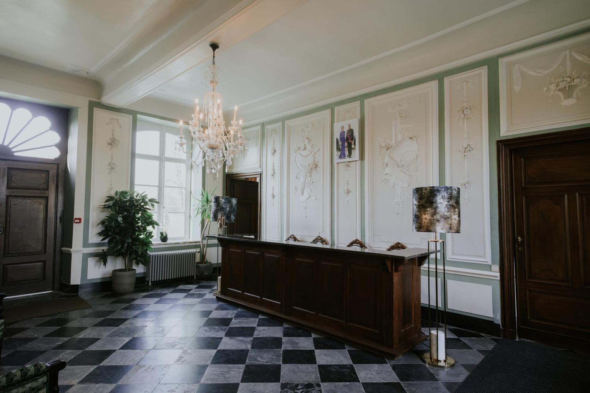 Chateau De Looz 外观 照片